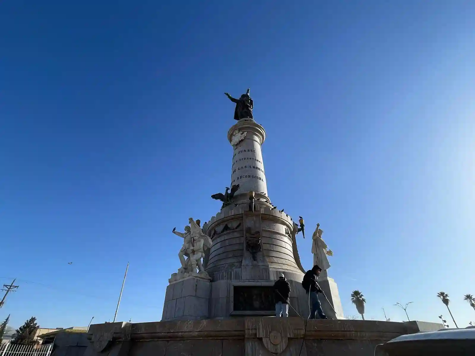 Preparan monumento a Benito Juárez para celebración - archivo 3