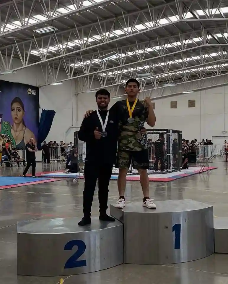 Ganan juarenses medallas de oro en MMA - archivo 3