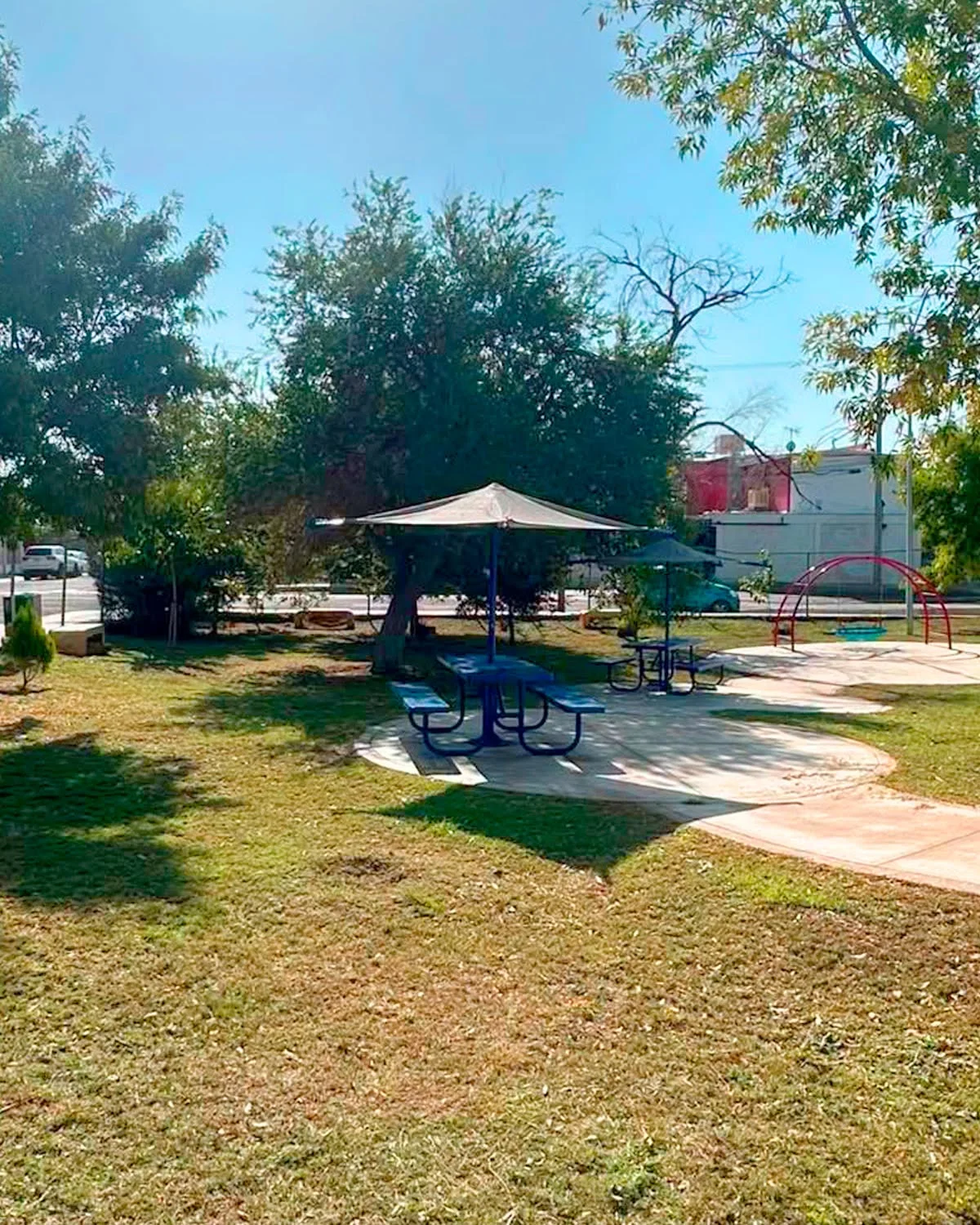 Mejoran las condiciondes de los parques en Juárez - archivo 3