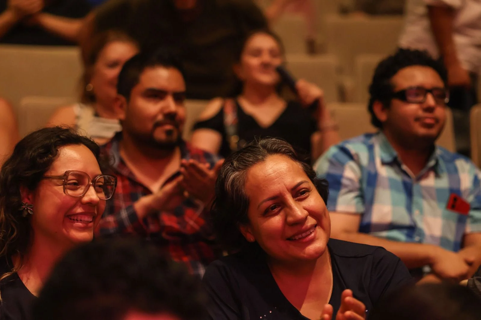 Disfrutan juarenses del teatro gratuito  - archivo 4
