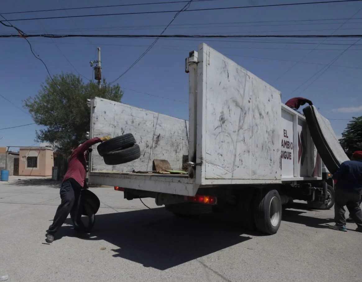 Retira municipio los muebles viejos - archivo 3
