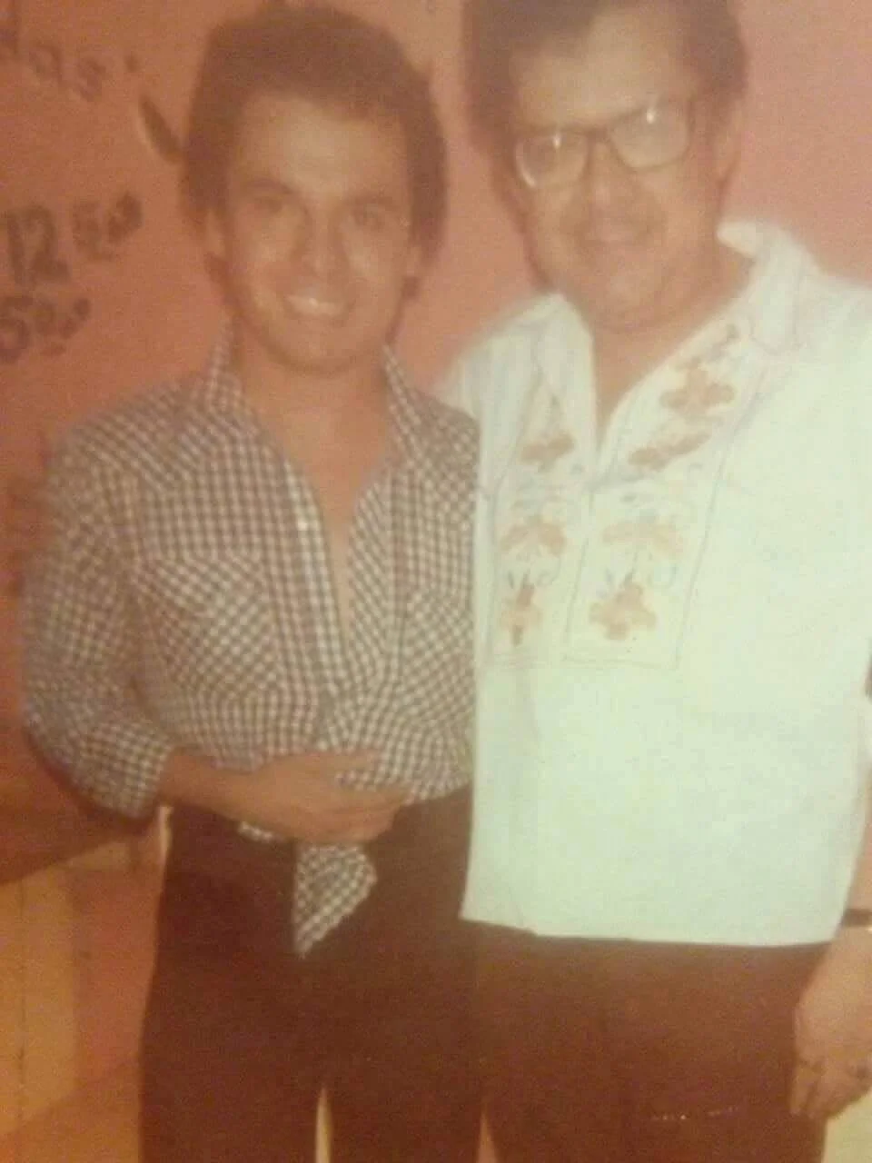 Juan Gabriel fue mesero en este restaurante - archivo 3