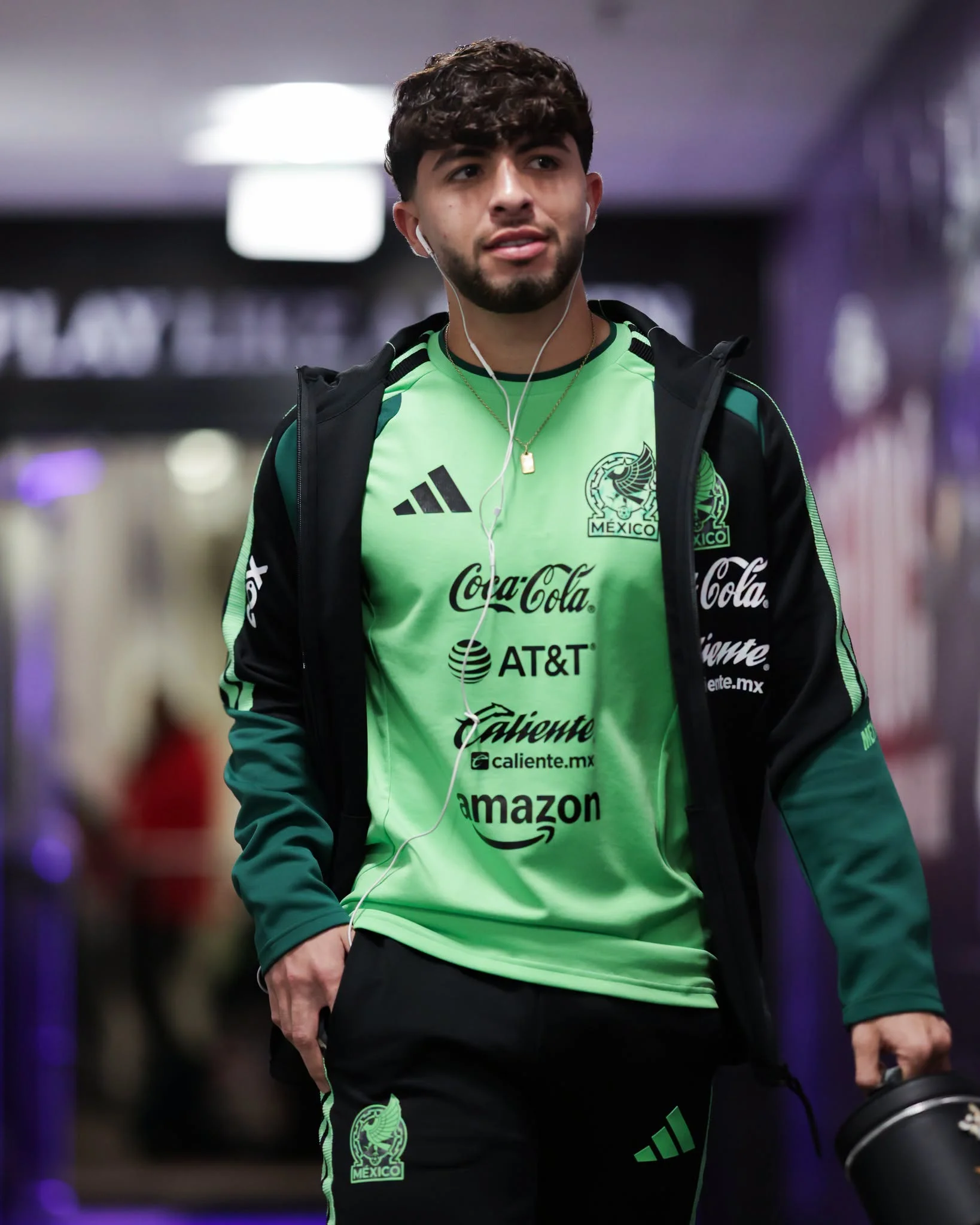 Busca Denzell minutos en Selección - archivo 2