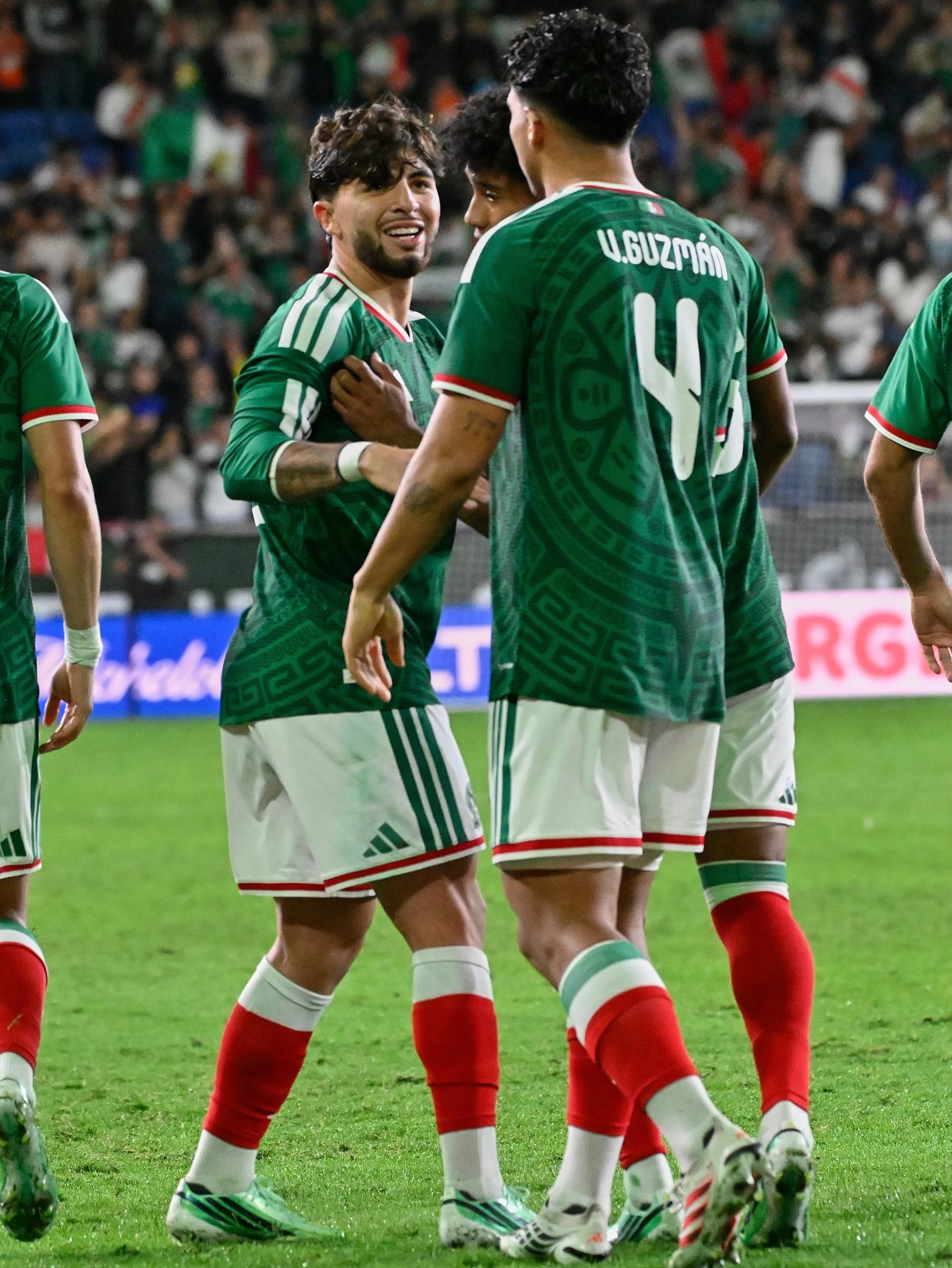 Brilla Denzell en Selección Nacional - archivo 2
